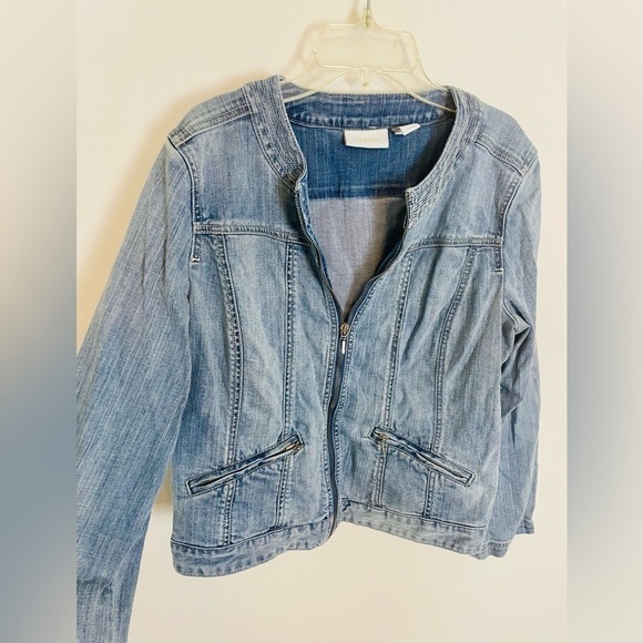 Chicos Jean jacket Size 1 - Picture 2 of 6